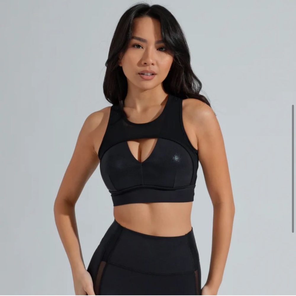 Buffbunny storm sports bra
